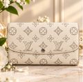 Louis Vuitton Mahina Portefeuille Iris Cream Long Wallet
