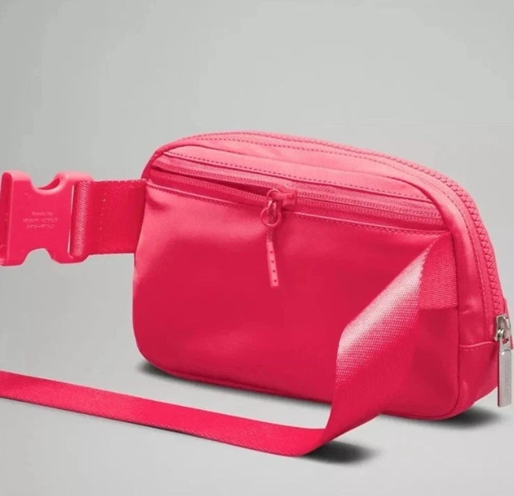Everywhere Woman’s Lululemon Belt Bag 1L Lip Gloss Pink Limited Edition Color