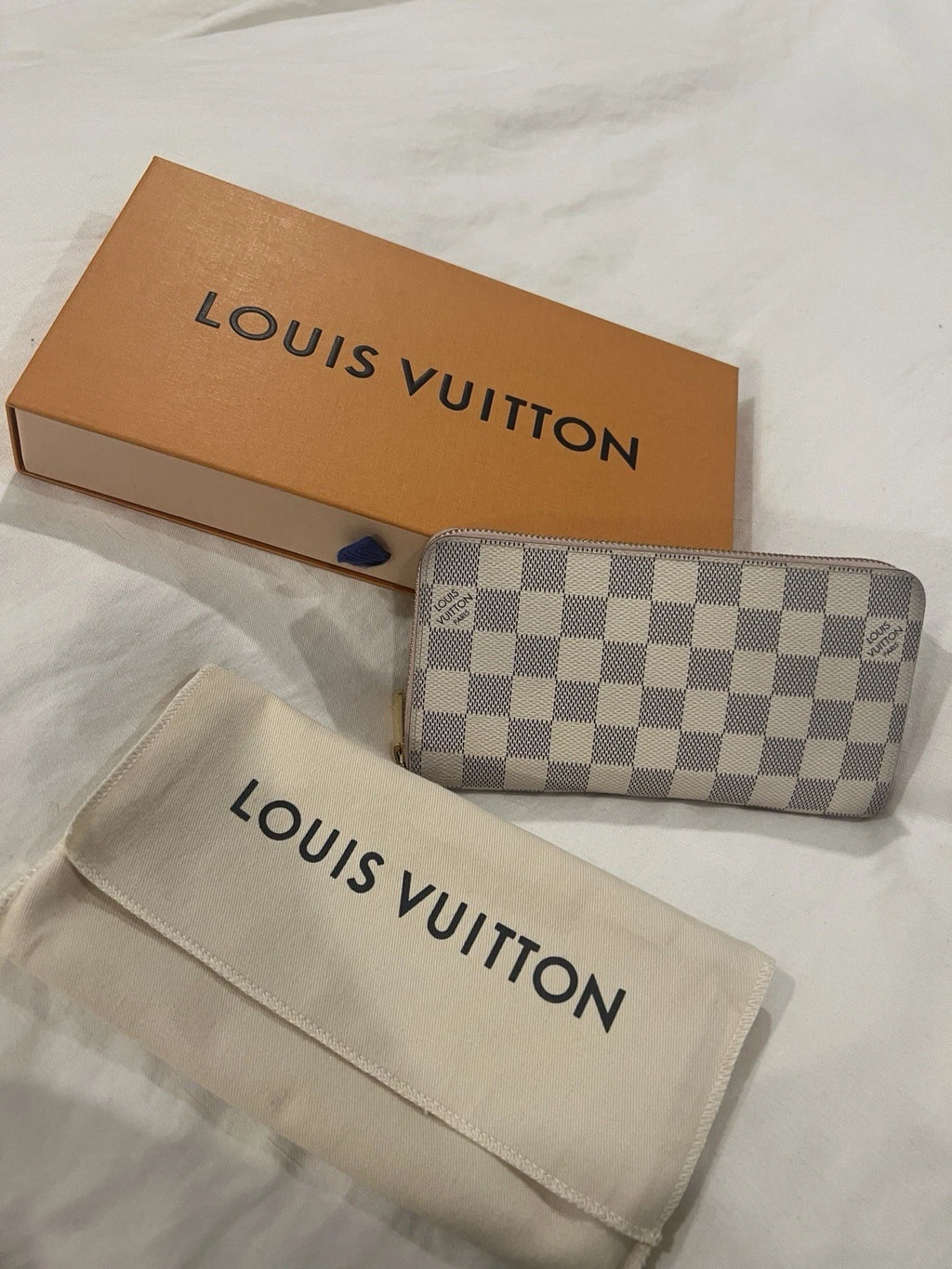 Louis Vuitton Zippy Organizer N60012 Damier Azur Canvas Wallet White