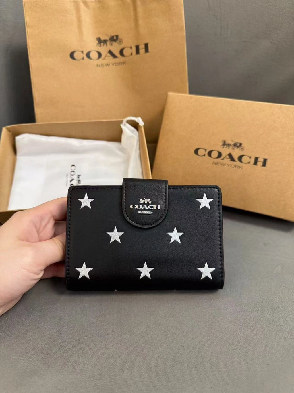 NEW COACH Medium Corner Zip Wallet With Star Print CW530 Black
