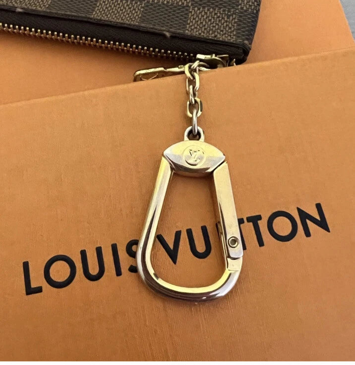 Louis Vuitton Key Pouch M62650