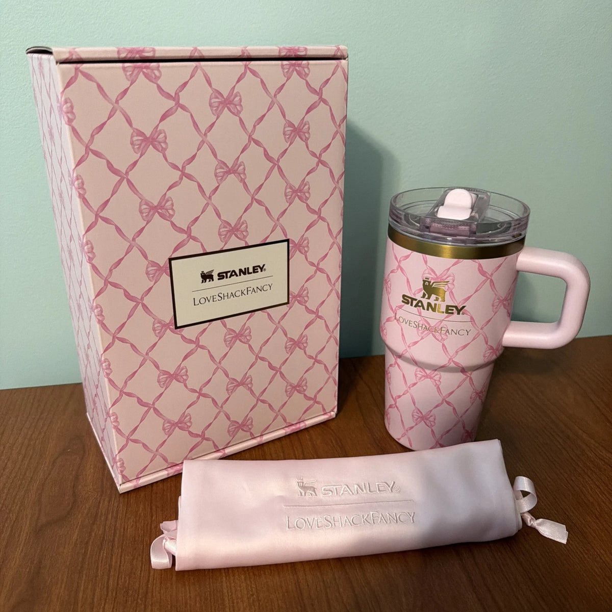 Stanley x Love Shack Fancy Quencher Tumbler 20oz Blooming Heirloom