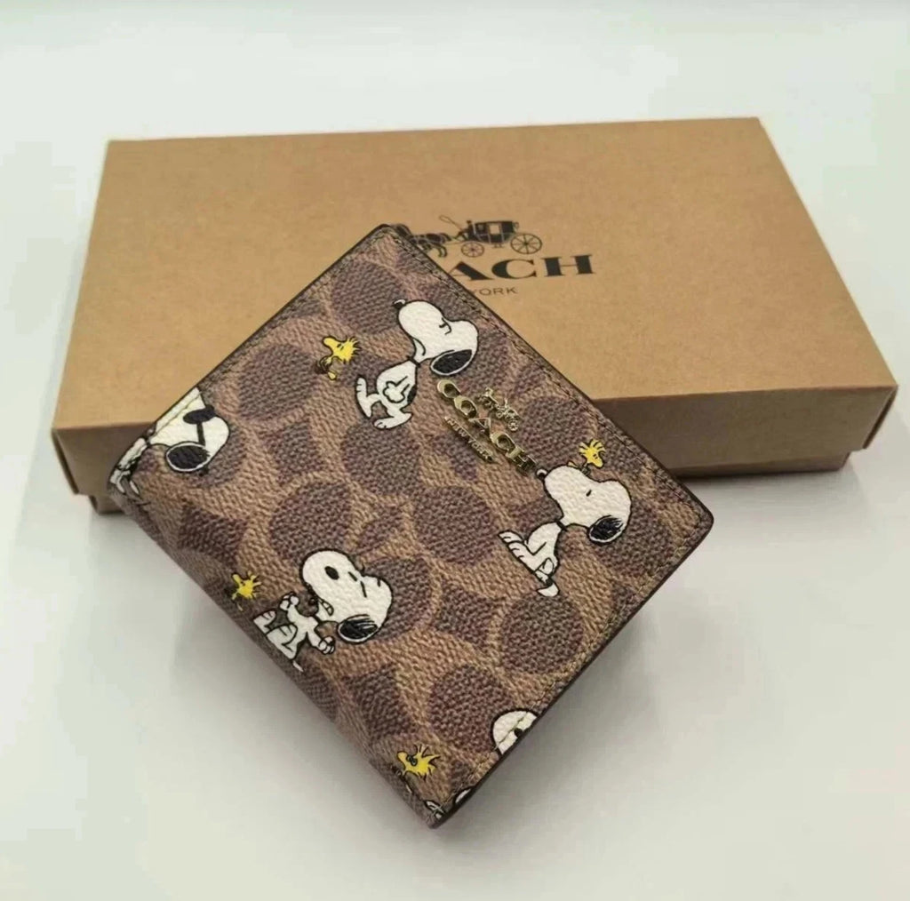 NWT Coach X Peanuts Snap Wallet In Signature Canvas With Snoopy Print CBN32